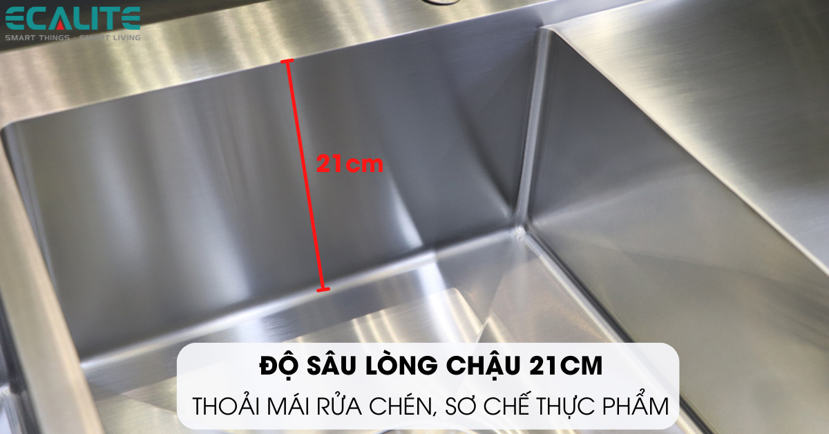 Độ sâu lòng chậu 21cm của chậu rửa chén Ecalite ESD-11650HS